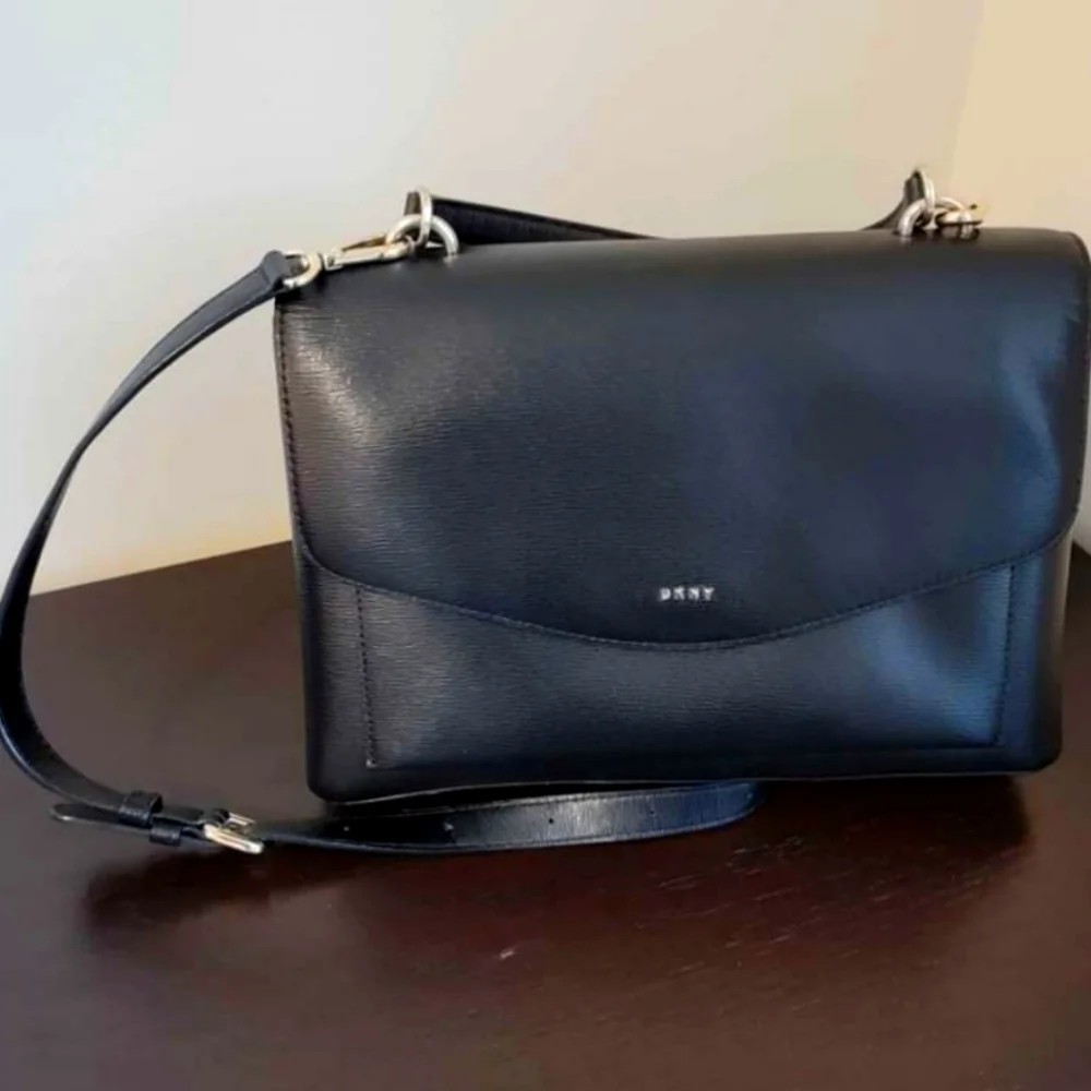 DKNY Purse Handbag - Picture 1 of 8